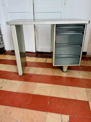 Mesa escritorio vintage metálica