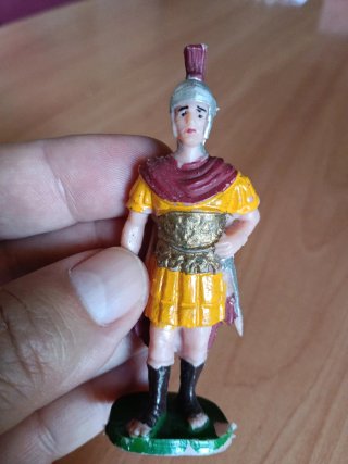 Figura belén antigua de plástico