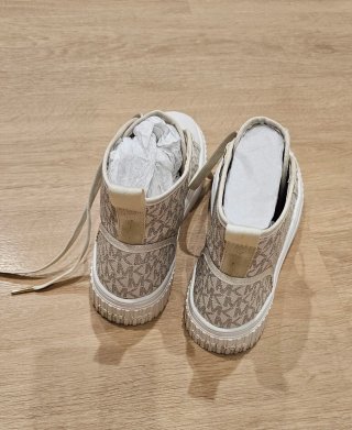 Zapatillas Michael Kors. Talla 38,5. Nuevas