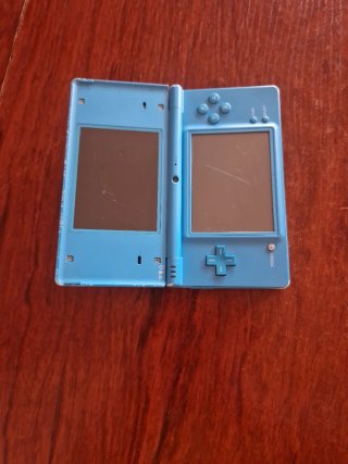 2 Nintendo DS (Negro y Azul) + Cargador