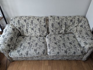 Sofá 2 plazas tela beige y gris