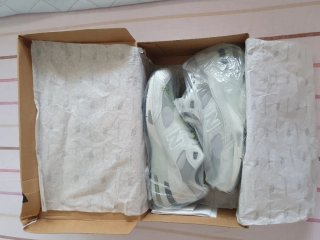 New Balance 991 v1 Gris Talla 43