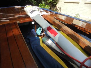 Barco de vela ligera de madera modelo flying15