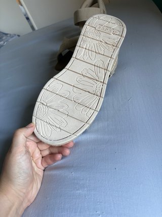 Sandalias Skechers Mujer Beige