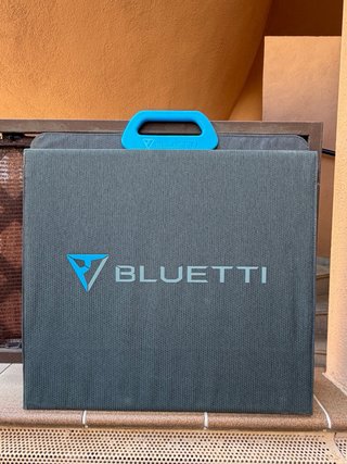 Estación Bluetti EB70 + Placa Solar