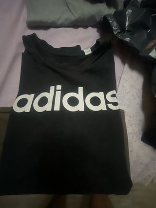 Camiseta Adidas Negra Logo Blanco