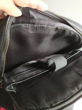 Mochila Samsonite Negra con Parches