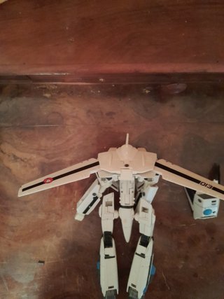 Robot Macross Maximilian Jenius Valkyrie