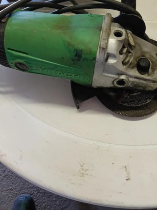 Radial Hitachi 235
