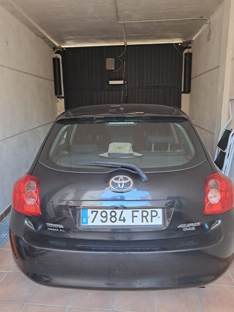 Toyota Auris 2008 - foto 1