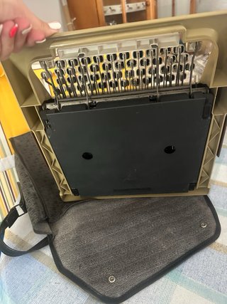 Máquina de escribir Olivetti L20