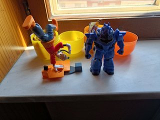 Batman robot blu e/o Pippo sorpresa pasqua Kinder