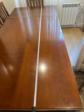 Tavolo allungabile in legno massello con 4 sedie