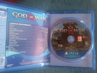 Lote 2 Juegos PS4: Assassin's Creed Unity y God of