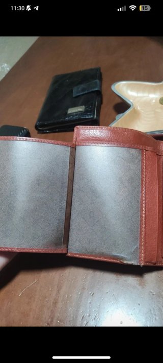 Lote 2 Carteras: Negra y Marrón