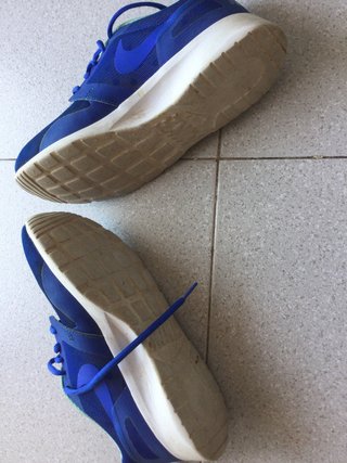 Zapatillas Nike Azules y Verdes