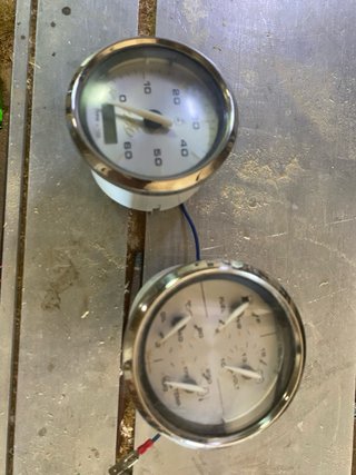 Relojes Volvo Penta 5.7