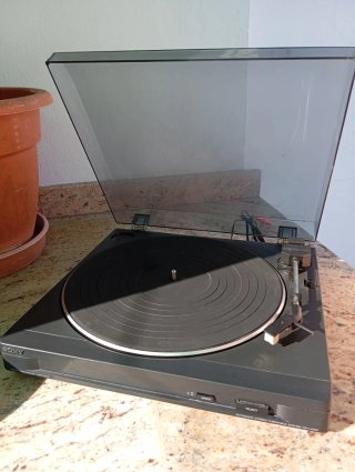 Tocadiscos SONY AUTOMATIC STEREO TURNTABLE SYSTEN.