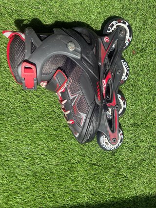 Patines niño en línea negros y rojos Talla 32-35