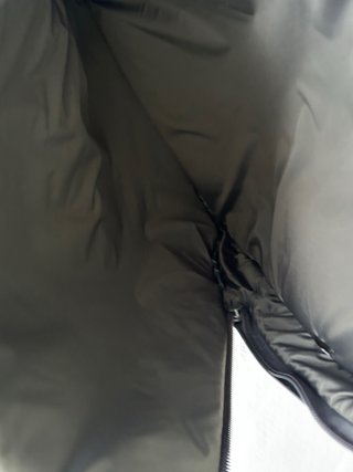 Mochila FjallRaven Kanken Negra y Roja