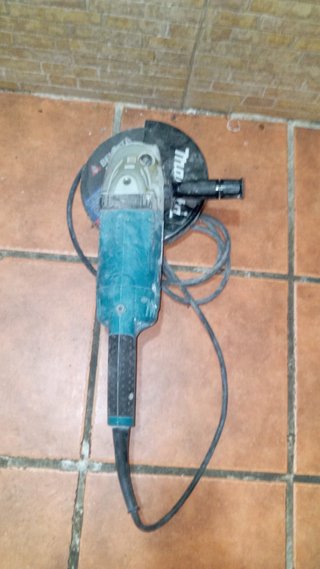 Radial Makita