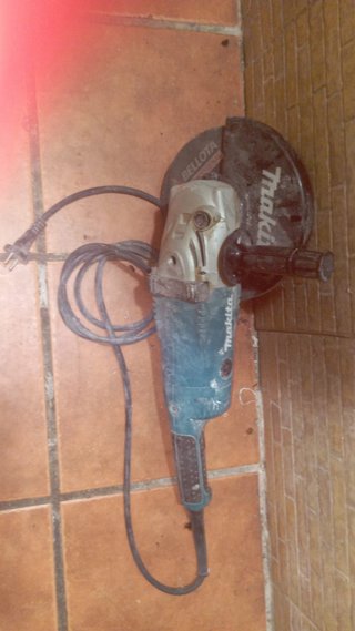 Radial Makita