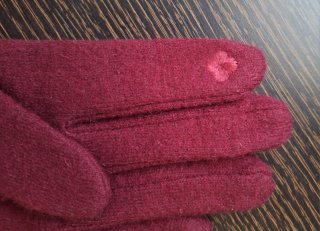 Guantes rojo burdeos con hebilla