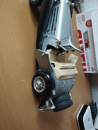 Mercedes 500K Burago 1:18