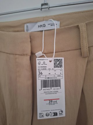 Conjunto chaleco y pantalón Mango beige
