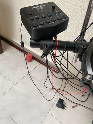 Batería Electrónica Alesis