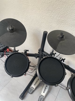 Batería Electrónica Alesis