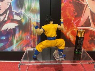 Figura gashapon articulada Gohan