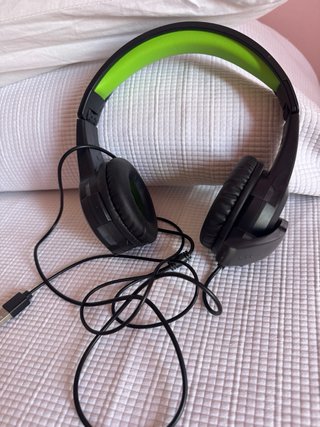 Auriculares Gaming Negros y Verdes