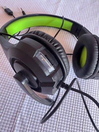 Auriculares Gaming Negros y Verdes