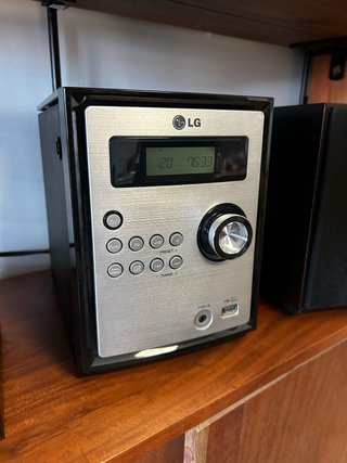 Equipo de música LG X16A