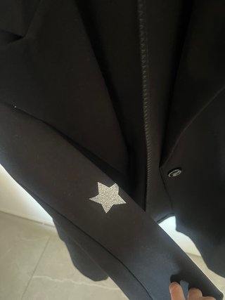 Chaqueta negra con estrella plateada SW XL