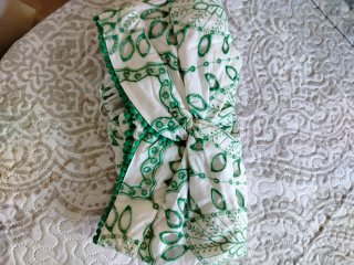 Top Zara Bordado Blanco y Verde