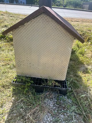 Caseta para perro de hormigón