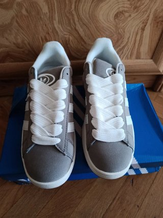 Zapatillas Adidas Campus Grises y Blancas
