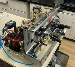 Mantenimiento y Reparación de Máquinas de Café