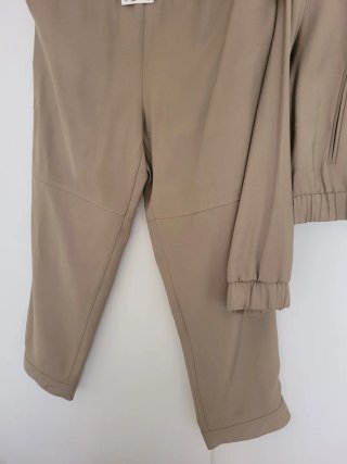 Conjunto Zara Chaqueta y Pantalón Beige Talla M