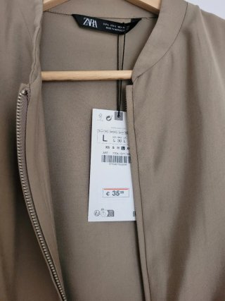 Conjunto Zara Chaqueta y Pantalón Beige Talla M