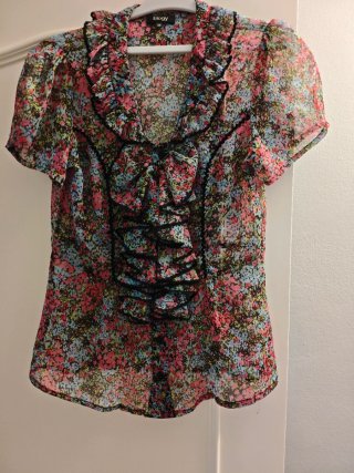 Blusa Elogy floral volantes lazo talla M