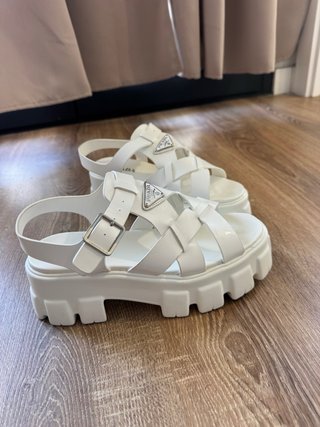 Sandalias Prada Blancas