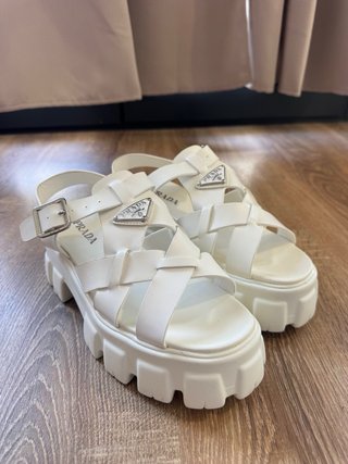 Sandalias Prada Blancas