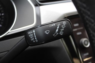 Volkswagen PASSAT 1.4 HYBRID 218 GTE EXECUTIVE (2023)