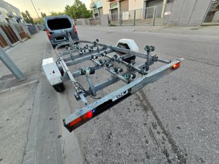 Remolque náutico para barcos