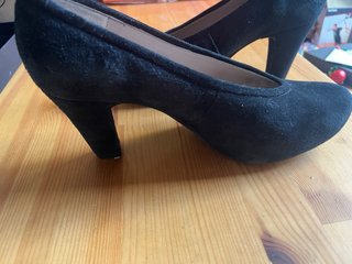 Zapatos tacón ante Unisa negros