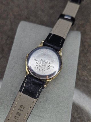 SEIKO Quartz Mujer Vintage Dorado