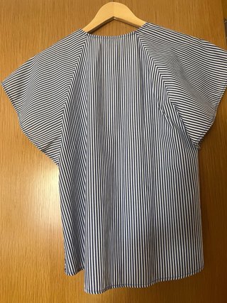 Camiseta Zara Rayas Azul y Blanca